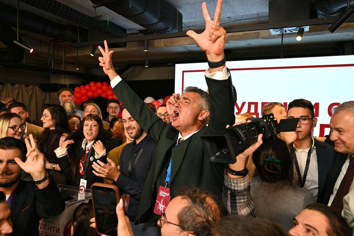 Serbia: dopo due anni di proteste, gli studenti travolgono il partito di Vucic