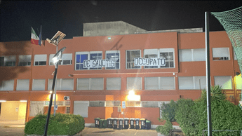 Il liceo De Sanctis occupato - (Adnkronos)