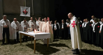 Notte di Halloween, veglia di preghiera dei Templari Oggi: in oltre trenta città italiane il presidio spirituale contro i riti oscuri