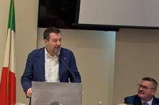 Il ministro Salvini con Alfredo Boenzi segretario nazionale autoscuole Unasca