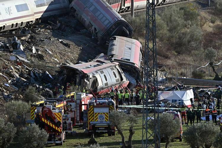 Scontro tra treni in Spagna - (Fotogramma/Ipa)