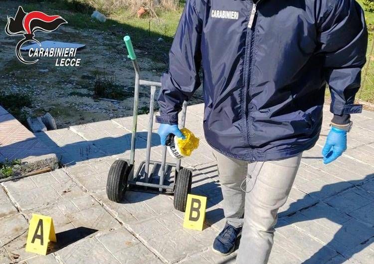 Rilievi dei carabinieri di Lecce