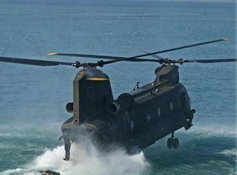 L'elicottero CH - (foto esercito)
