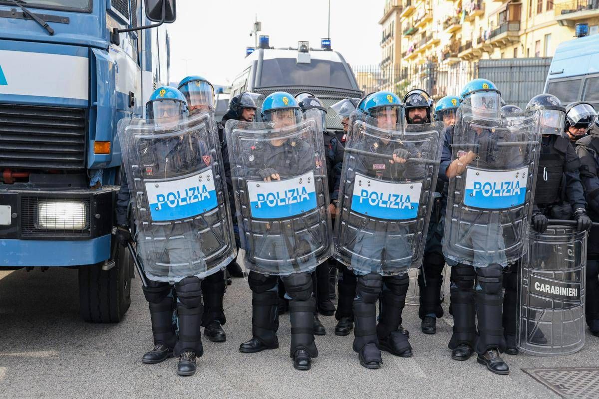 Cortei del 30 ottobre, 60 perquisizioni in 23 città dopo gli scontri