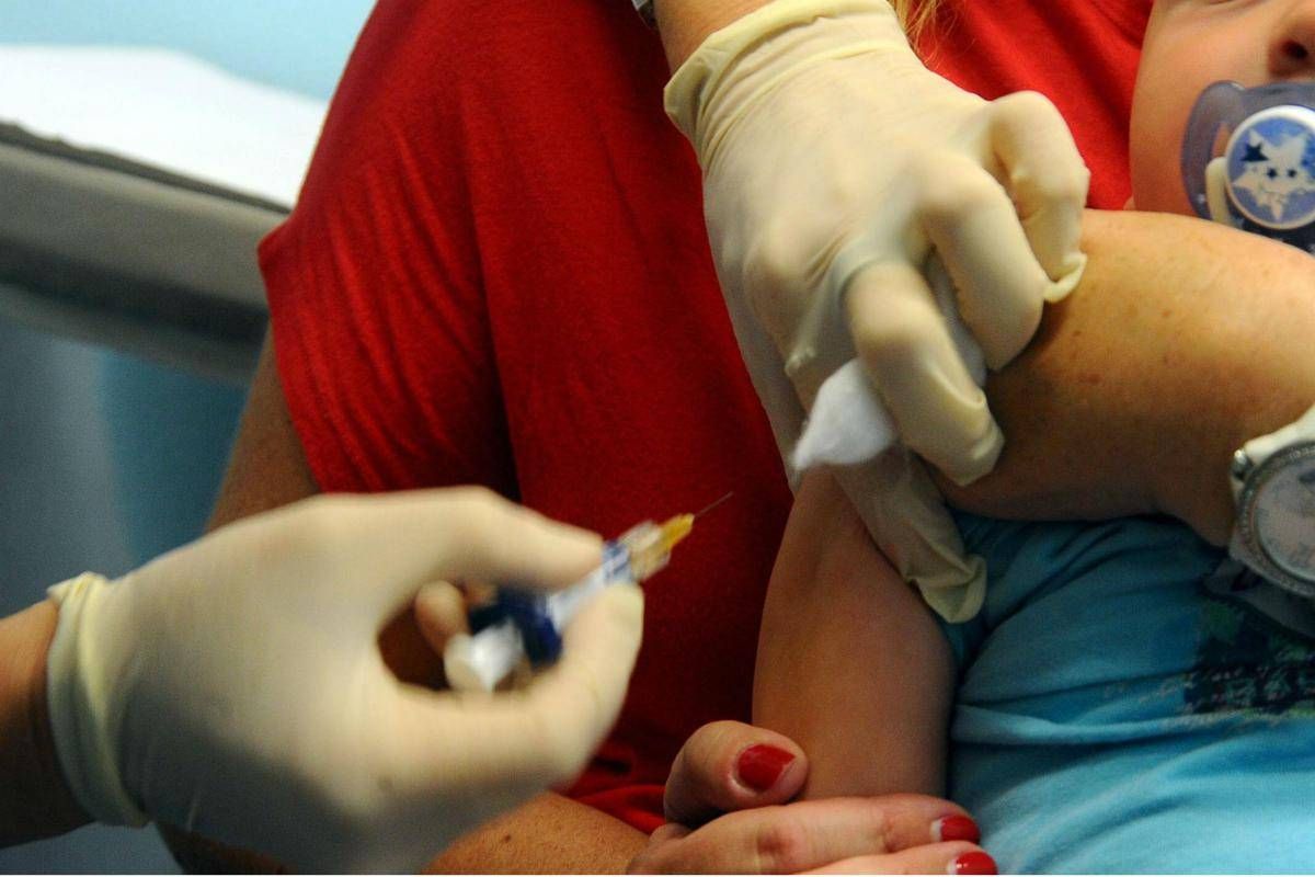 Vaccini, Azzari: