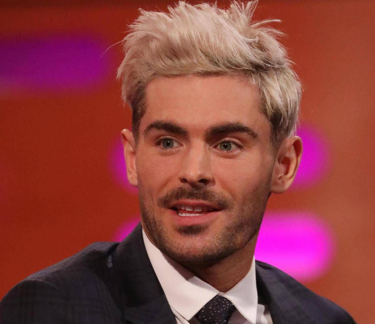 Zac Efron Sto Bene E Sono A Casa Ci Vediamo Nel 2020