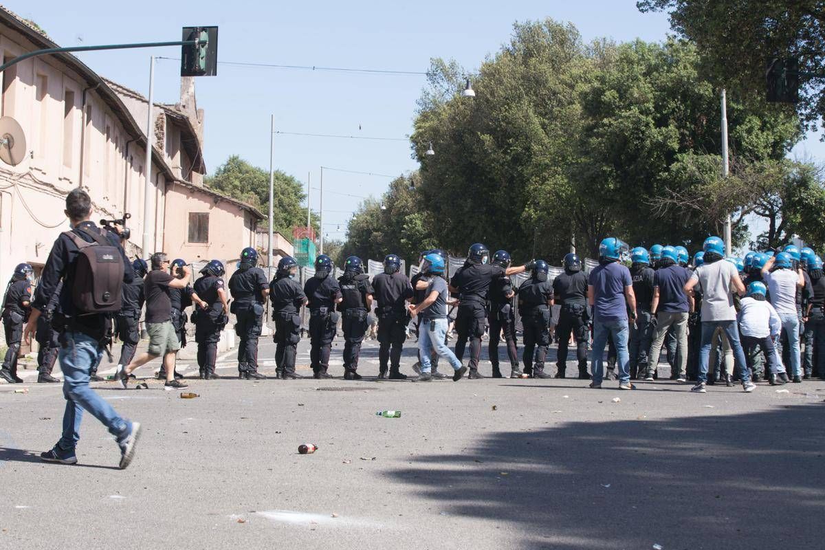 Scontri Circo Massimo Tornano Liberi I Due Ultras Arrestati