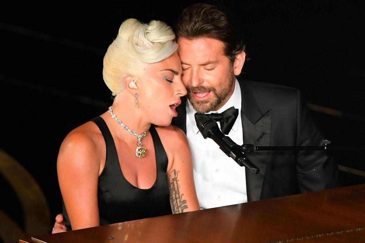 Bradley Lady Gaga Perche Ne Parlano Tutti