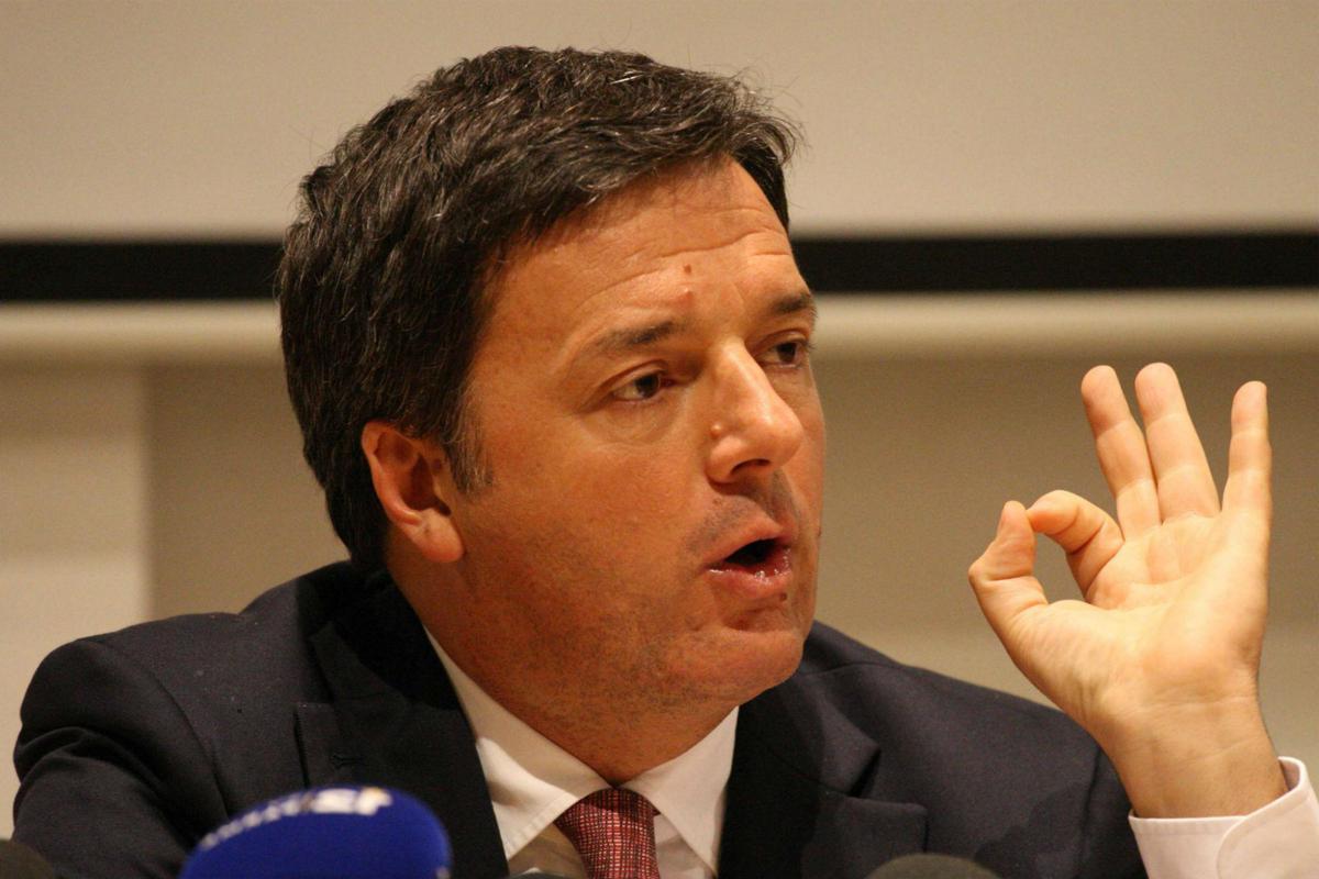 Risultati immagini per Renzi: Reddito di cittadinanza sbagliato, i furbetti ne approfittano "Il fatto che tra chi ha percepito il reddito di cittadinanza nella Locride ci sia anche il proprietario di una Ferrari dimostra ancora una volta che questa misura è semplicemente sbagliata"