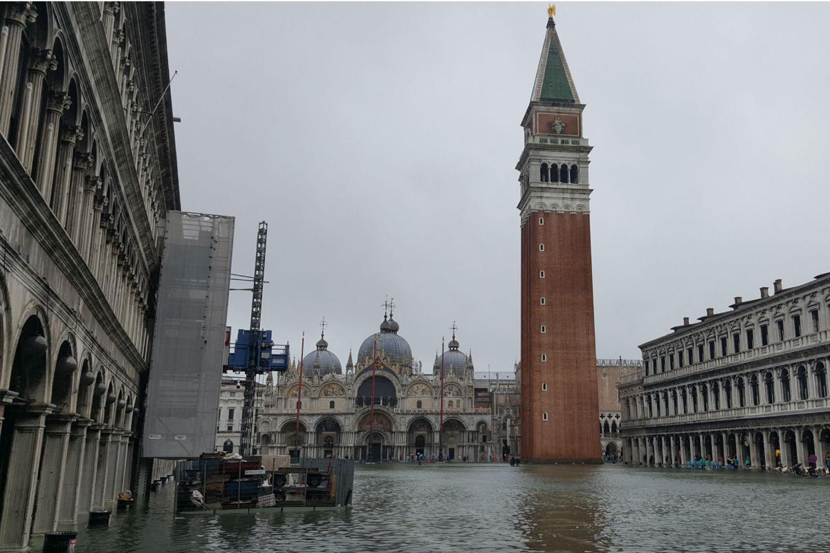 Venezia, acqua alta a 127 cm a Chioggia superati i 130 cm - Adnkronos