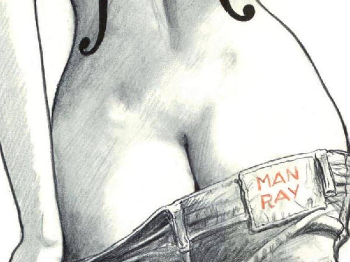 Musica Manara Paradossale Censura Facebook Su Manifesto Club Tenco