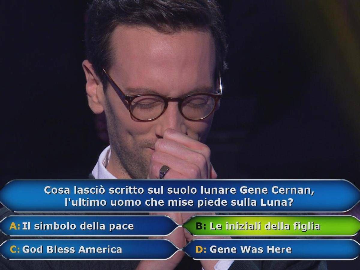 Vince 1 Mln Al Quiz Di Scotti Senza Sapere La Risposta Concorrente Si Confessa
