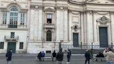 La soprano Courtney Mills canta a Piazza Navona