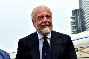Maradona, De Laurentiis: Giusto intitolargli il San Paolo Maradona, De Laurentiis: Giusto intitolargli il San Paolo