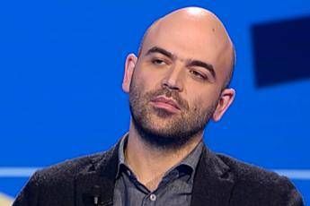 Saviano: Il tempo eroderà le bugie leghiste Saviano: Il tempo eroderà le bugie leghiste