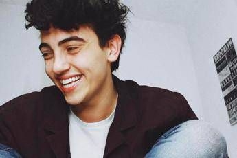 Michele Bravi: Mi sono innamorato, di un ragazzo Michele Bravi: Mi sono innamorato, di un ragazzo