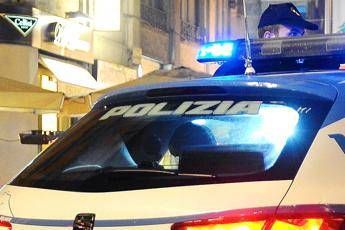 Pavia, 'paga' bimbo 70mila euro e finge di essere il padre: tre a processo Pavia, 'paga' bimbo 70mila euro e finge di essere il padre: tre a processo