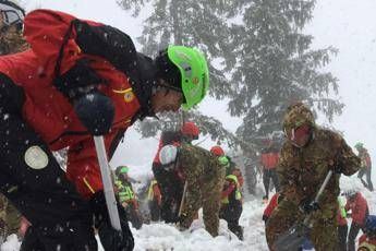 Local mayor among six probed for ski hotel disaster Local mayor among six probed for ski hotel disaster