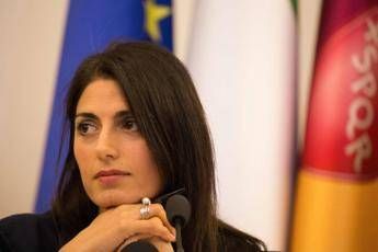 Roma, il sondaggio: 66,8% dice no al Raggi bis Roma, il sondaggio: 66,8% dice no al Raggi bis