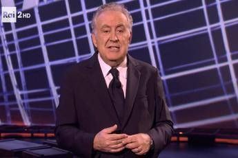 Santoro lancia il teatro d'inchiesta: si parte con Hitler Santoro lancia il teatro d'inchiesta: si parte con Hitler