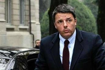 Renzi: Al voto per evitare che scattino i vitalizi Renzi: Al voto per evitare che scattino i vitalizi