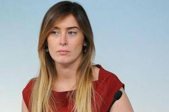 Boschi in cattedra alla Normale, scoppia la bufera Boschi in cattedra alla Normale, scoppia la bufera