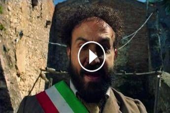 Omicidio all'italiana, ecco il trailer del nuovo film di Maccio Capatonda Omicidio all'italiana, ecco il trailer del nuovo film di Maccio Capatonda