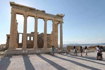 Atene dice no a Gucci: La sfilata nell'Acropoli non si farà Atene dice no a Gucci: La sfilata nell'Acropoli non si farà