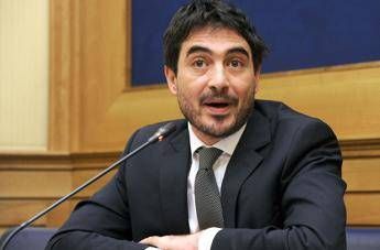 Sinistra Italiana, Nicola Fratoianni eletto segretario Sinistra Italiana, Nicola Fratoianni eletto segretario