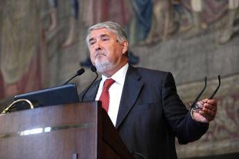 Articolo 18, Poletti fa autocritica: Ritardo su dialogo con sindacati Articolo 18, Poletti fa autocritica: Ritardo su dialogo con sindacati