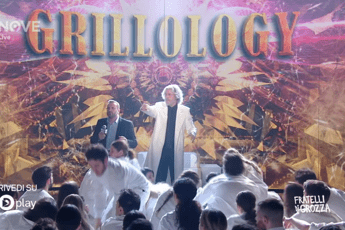 Crozza-Grillo e 'La Messa di Grillology' Crozza-Grillo e 'La Messa di Grillology'