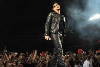Bono Vox compie 60 anni tra musica, fede e ribellione Bono Vox compie 60 anni tra musica, fede e ribellione