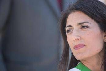 Raggi: Ricandidarmi? No, è già tanto se arrivo a fine mandato Raggi: Ricandidarmi? No, è già tanto se arrivo a fine mandato