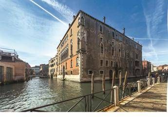 In vendita il prestigioso palazzo a Venezia nelle cui stanze si trovava il celebre dipinto La Tempesta di Giorgione In vendita il prestigioso palazzo a Venezia nelle cui stanze si trovava il celebre dipinto La Tempesta di Giorgione