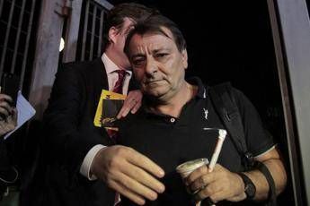 Ex Prima Linea difende Battisti su Fb Ex Prima Linea difende Battisti su Fb
