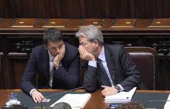 M5S-Pd, Renzi contro Gentiloni