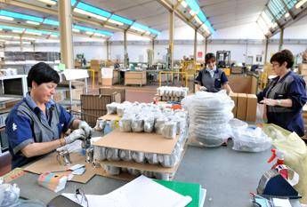 Boss avaro di lodi 'avvelena' salute dei lavoratori Boss avaro di lodi 'avvelena' salute dei lavoratori