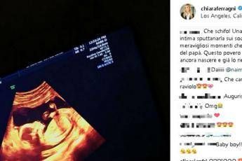 Basta selfie, non è ancora nato: la rete contro Ferragni-Fedez Basta selfie, non è ancora nato: la rete contro Ferragni-Fedez