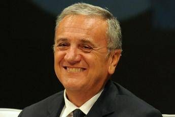 Sacconi: Bene equo compenso professionisti, adesso atti applicativi Sacconi: Bene equo compenso professionisti, adesso atti applicativi