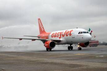 EasyJet taglierà fino a 4500 posti di lavoro