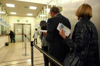 Bollette, stop per 6 mesi nelle zone rosse Bollette, stop per 6 mesi nelle zone rosse