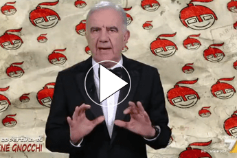 Comico fallito, insulti a Gene Gnocchi Comico fallito, insulti a Gene Gnocchi