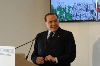 Pensioni a 1000 lire, Berlusconi show Pensioni a 1000 lire, Berlusconi show