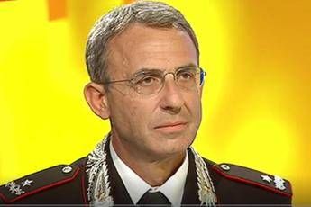 M5S, chi è il generale Sergio Costa M5S, chi è il generale Sergio Costa