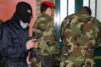 Blitz antiterrorismo, fermato marocchino Blitz antiterrorismo, fermato marocchino