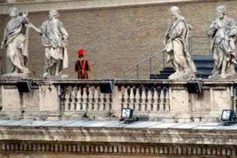 Vaticano, Torzi e bond da 30 milioni con Popolare Bari: così nasce l'estorsione