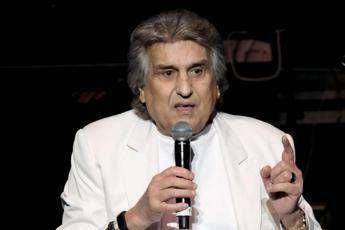 Toto Cutugno atterrato in Ucraina, nessuno stop Toto Cutugno atterrato in Ucraina, nessuno stop