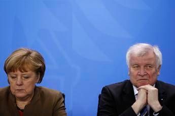 Merkel-Seehofer, c'è l'accordo Merkel-Seehofer, c'è l'accordo