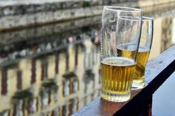 Coronavirus, la birra spaventa gli Usa: 38% non comprerebbe Corona Coronavirus, la birra spaventa gli Usa: 38% non comprerebbe Corona
