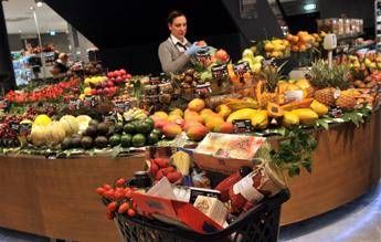 Coop-Nomisma, cibo resiste a taglio consumi ma sobrietà Coop-Nomisma, cibo resiste a taglio consumi ma sobrietà